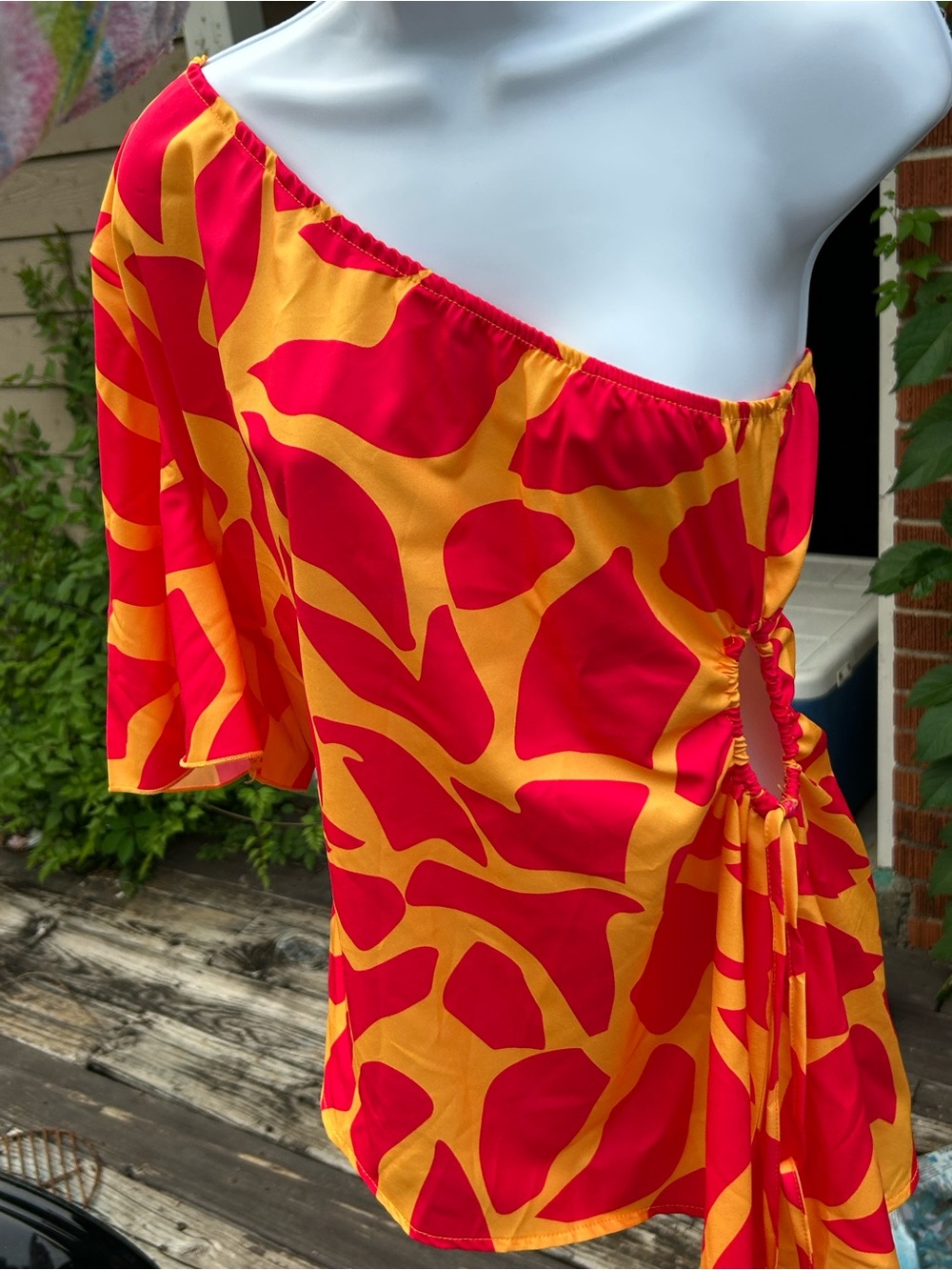 One-Shoulder Bright Pink & Yellow Print Blouse